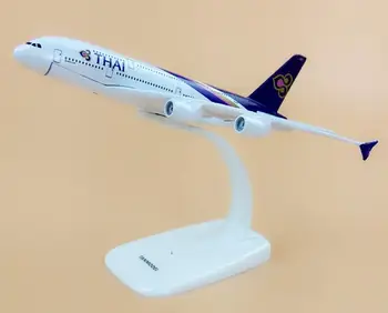 Chilren dovana lėktuvu A380 modelio Tailandas Airlines 