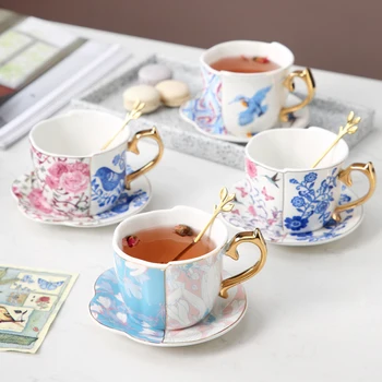 Specialios formos keramikinis puodelis ir lėkštelė Europos sielovados stiliaus kavos puodelis ir lėkštelė rinkiniai paprastas gėlių arbatos puodelio siųsti šaukštas